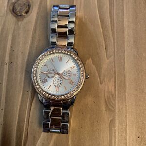 Unbranded Two Tone Ladies Watch Rose Gold And Silver Tone New Battery
